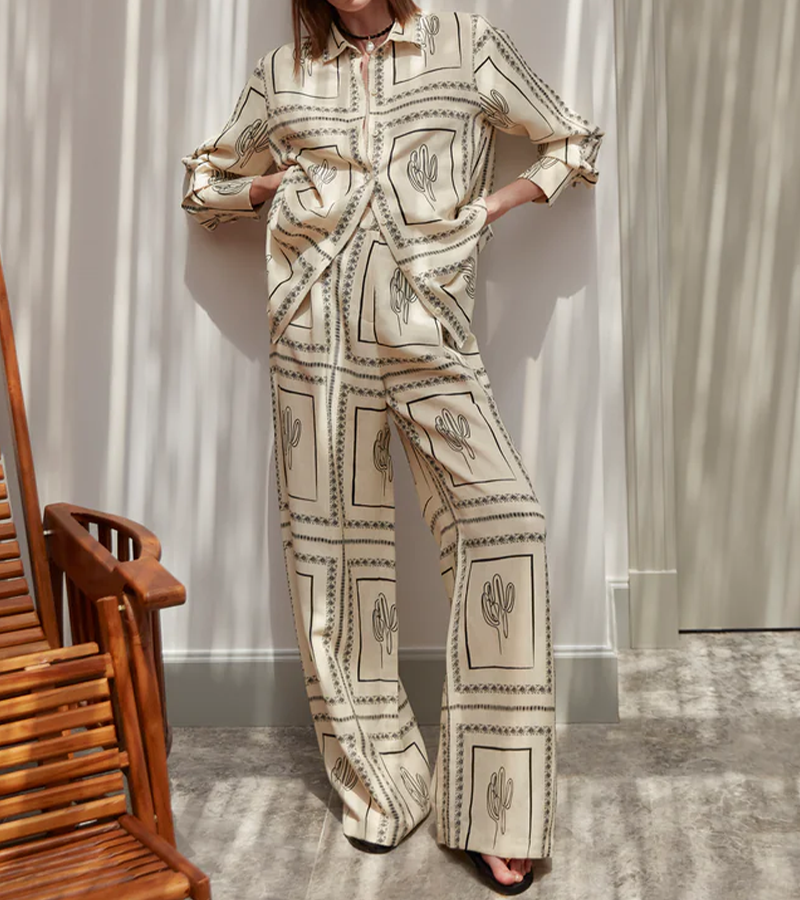 Modern Geometric Print Two-Piece Set – Stylish & Trendy Outfit