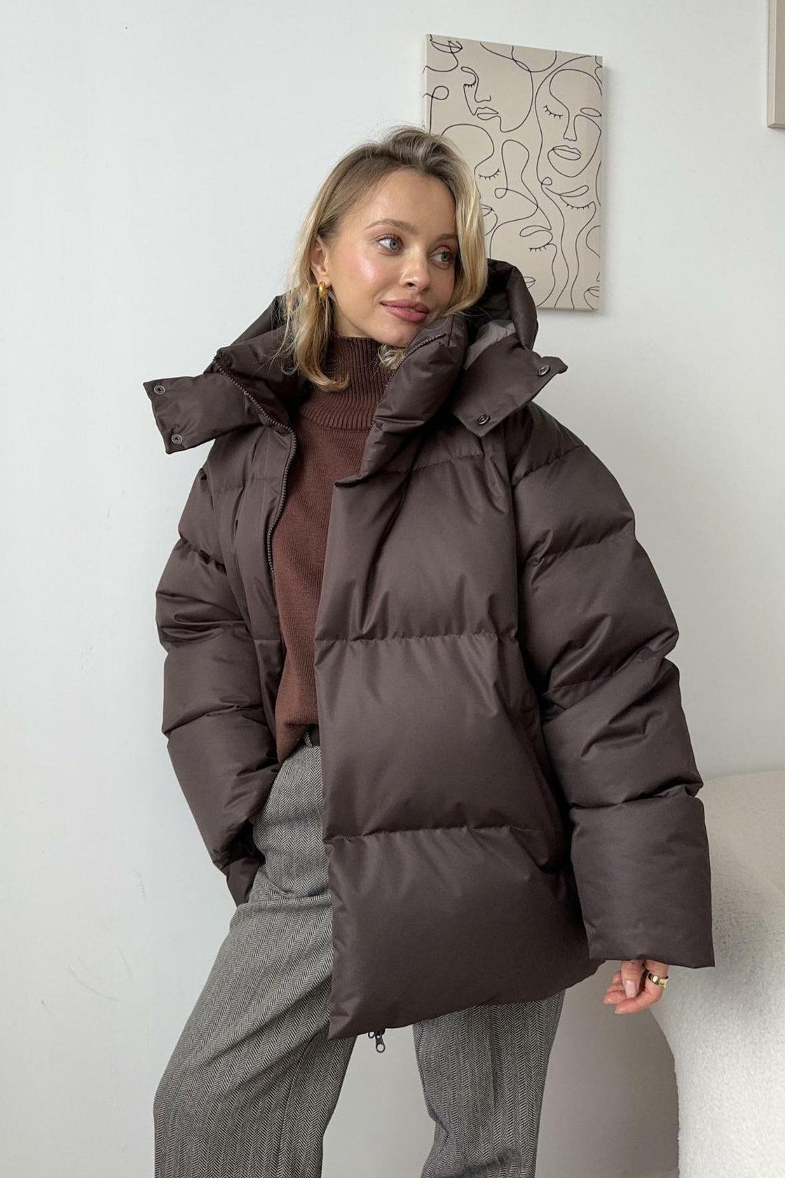 Variant image for Women's Puffer Jacket, Oversized Style, Exceptional Warmth-7